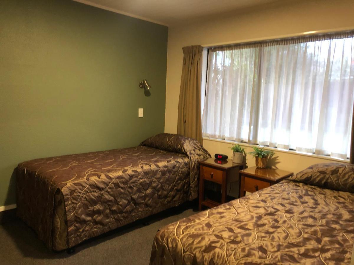 Commodore Motel Dunedin Ngoại thất bức ảnh