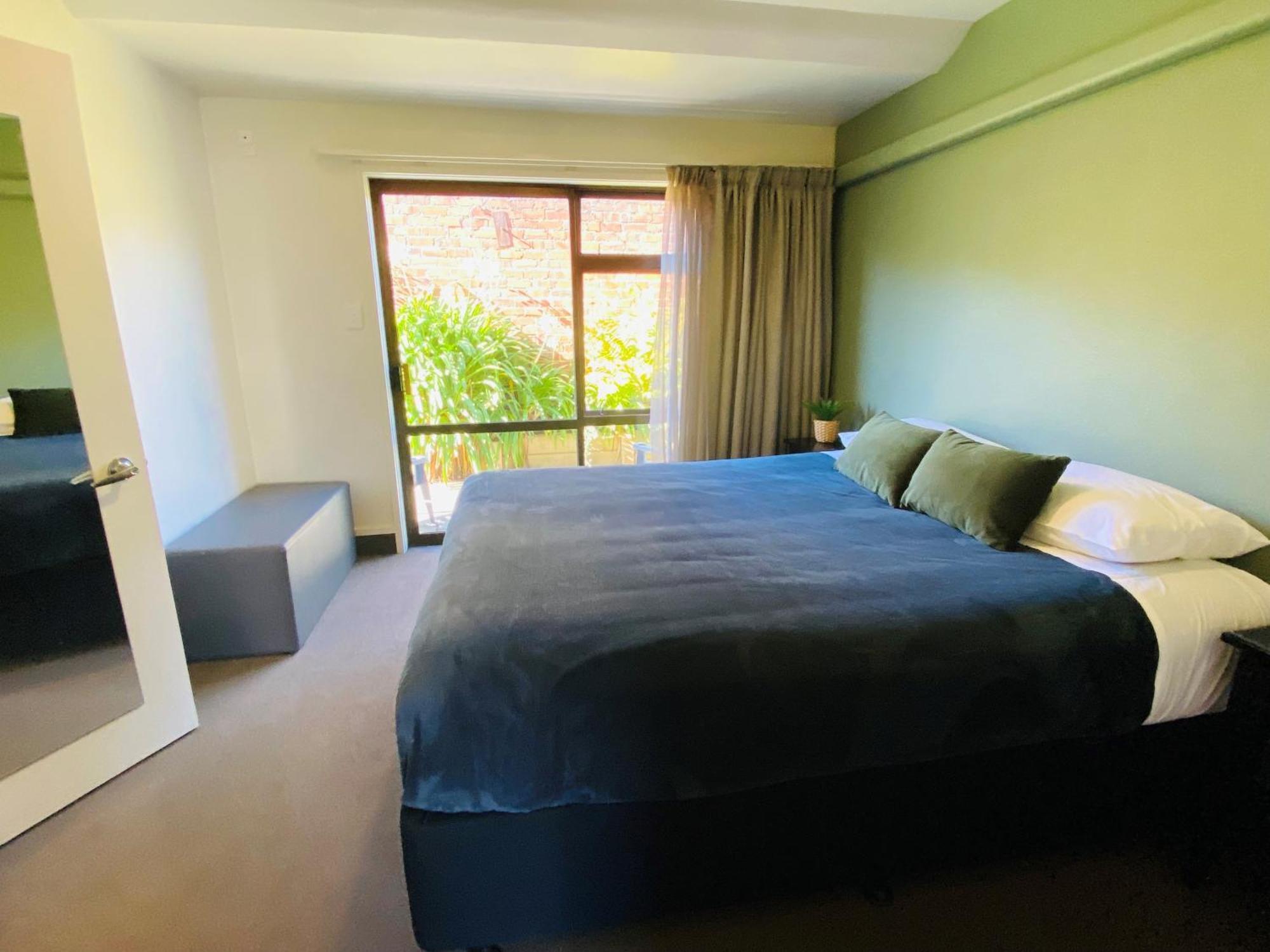 Commodore Motel Dunedin Ngoại thất bức ảnh