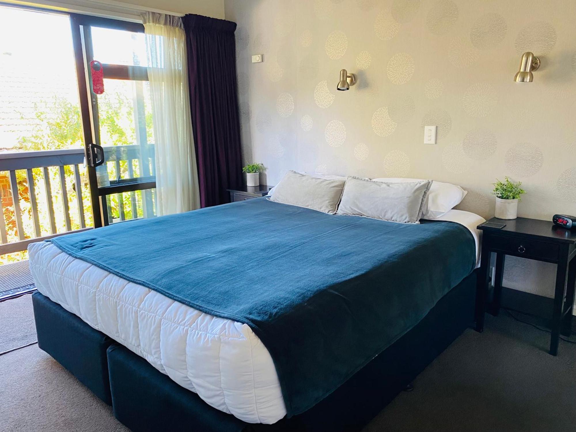 Commodore Motel Dunedin Ngoại thất bức ảnh